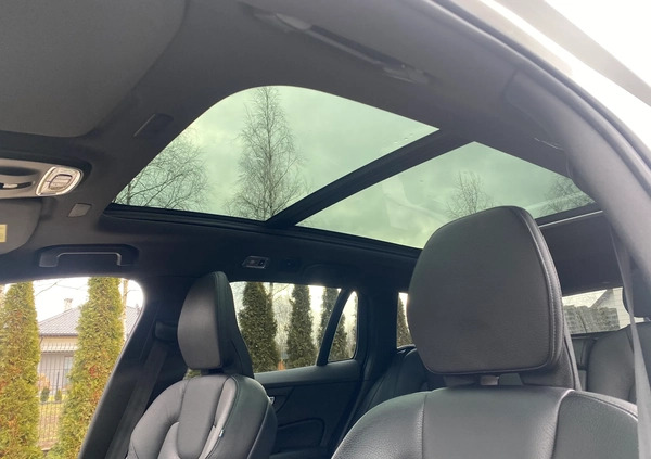 Volvo V60 cena 75800 przebieg: 118000, rok produkcji 2018 z Mielec małe 352